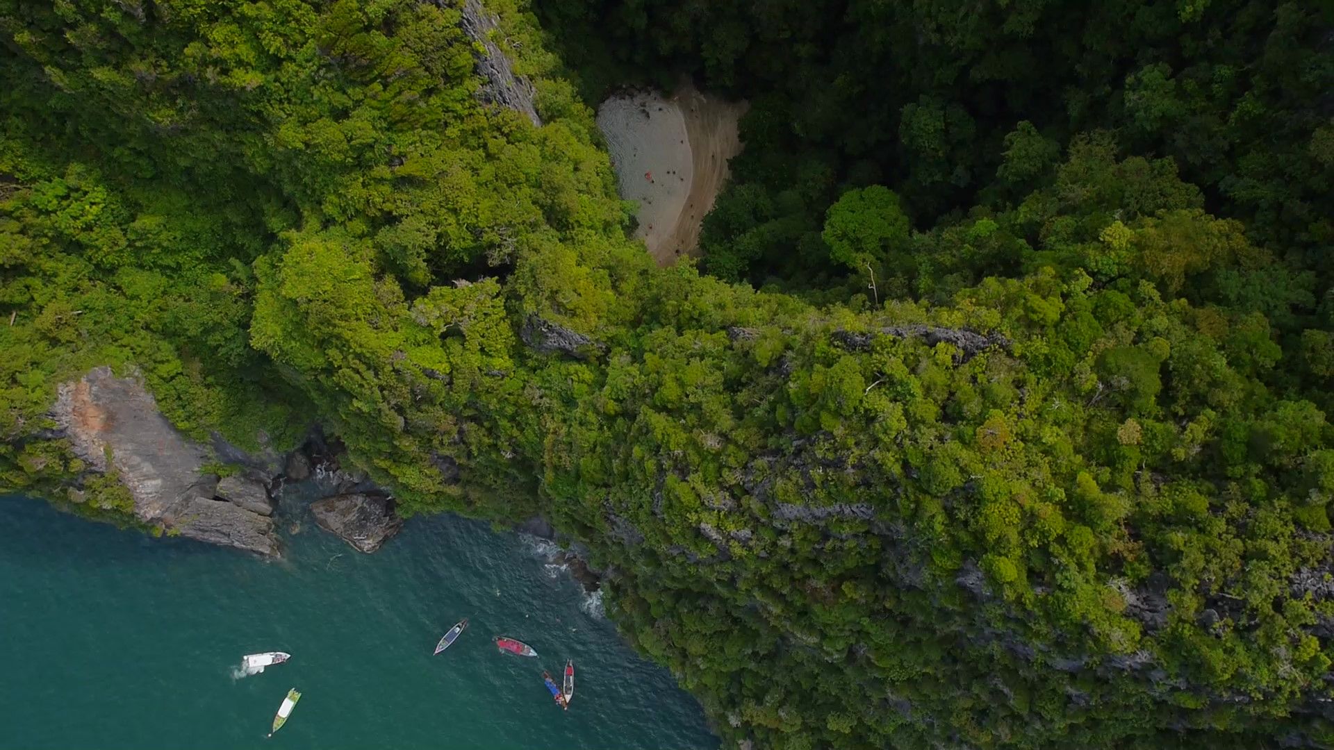  Discover Talay Trang