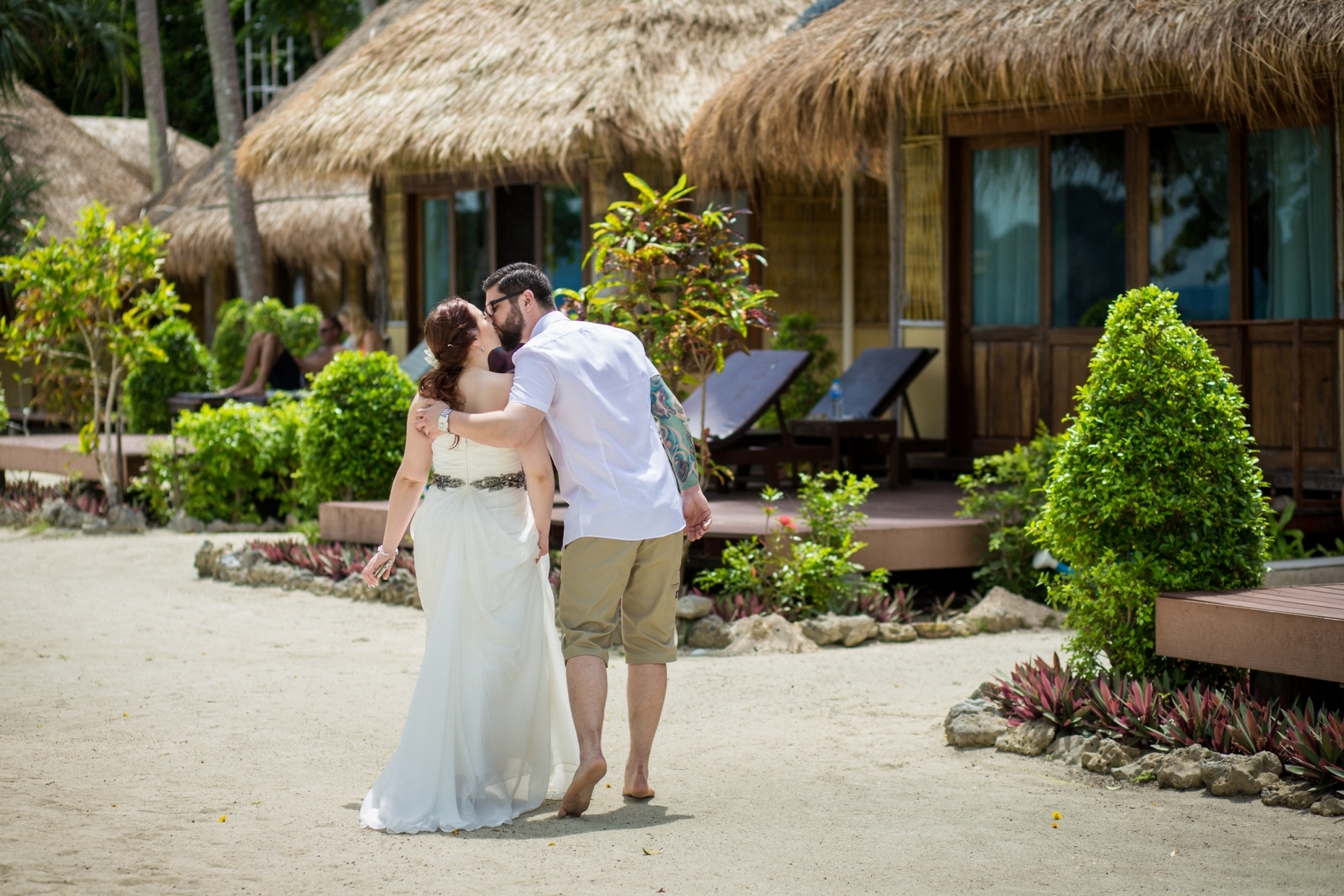 Wedding on the beach, Thapwarin Resort, Koh Ngai Thailand